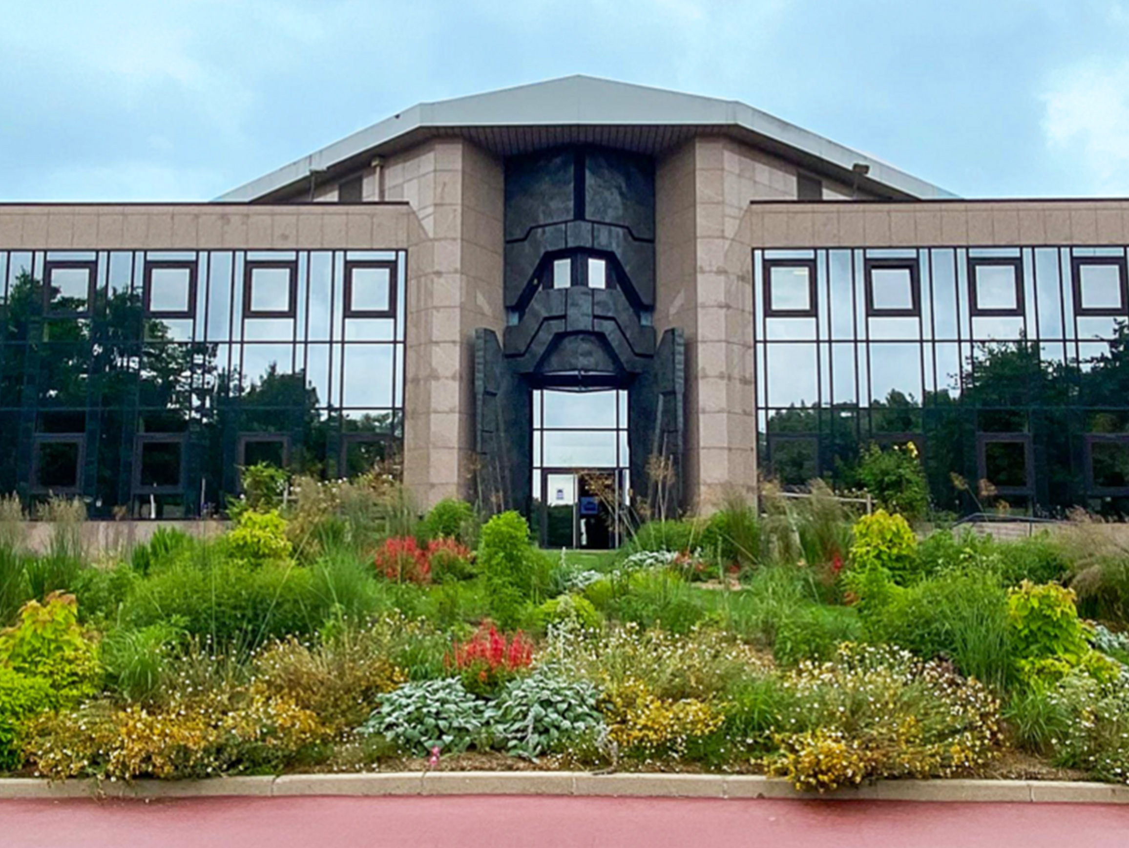 Réalisation du vitrier picard- vitrerie- verrière du conseil général de l'Oise